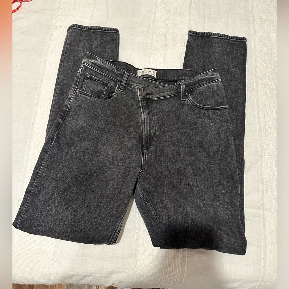 Abercrombie & Fitch - 90’s Slim Straight Ultra High Rise - Crossover Top